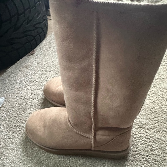 Ugg tall buts - Picture 5 of 5
